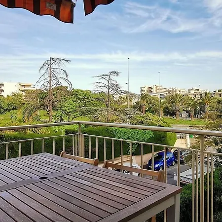 Spacieux 2 Pieces Avec Terrasse, Clim Et Parking Antibes Exterior photo