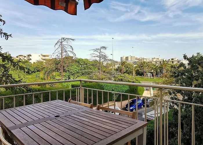 Spacieux 2 Pieces Avec Terrasse, Clim Et Parking